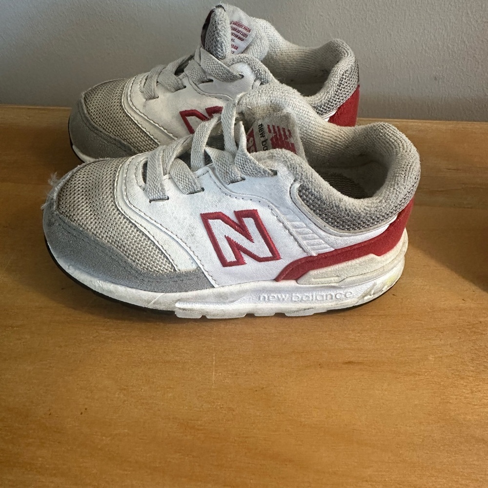 Toddler New Balance Size 6